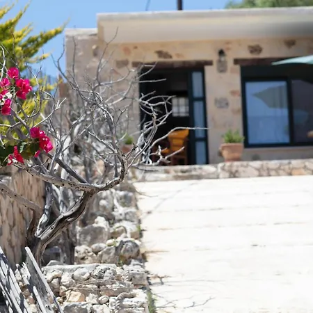 منزل ريفي Anemos *