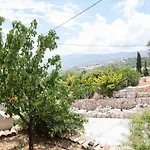 בית כפרי Anemos Koríthion