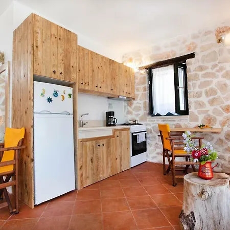 Anemos Kır Evi